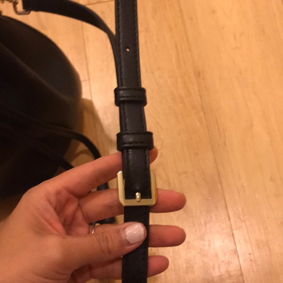 Black leather bucket bag - Picture 3 of 4